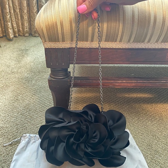 New (never used) Sondra Roberts Satin Flower Clutch - Picture 3 of 4